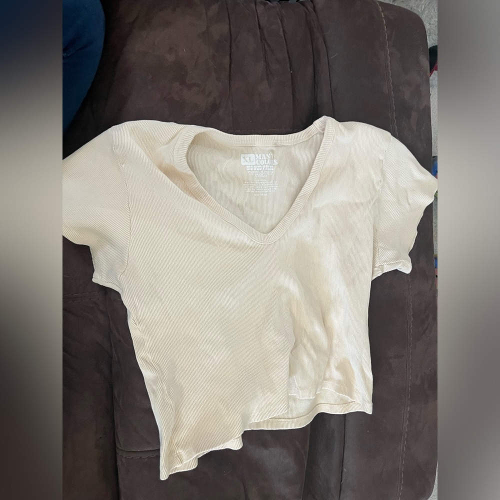 (SOLD) Cream Big Bud Top